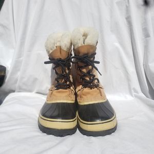 SOLD! Sorel Caribou Winter Boots